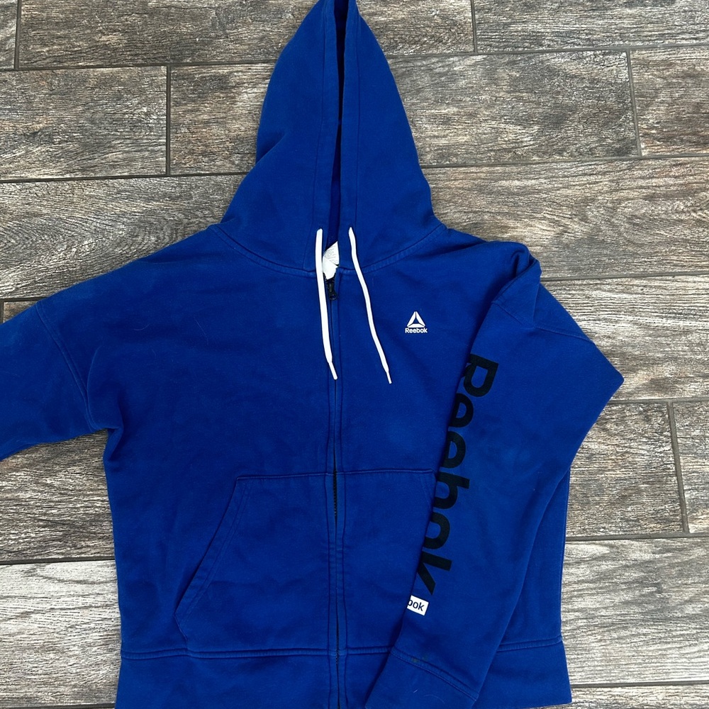 Reebok M blue zip up